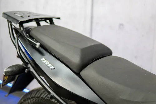Bajaj Pulsar 180 Fi Neon 2022