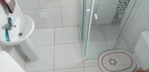 Sobrado Com 2 Suites,sala C/ Banheiro, Cozinha, Lavanderia