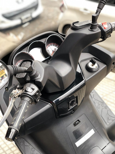 Kymco Downtown 300i - Rvm