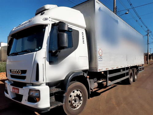 Imagem 2 de 15 de Tector 240e28 Truck Iveco - Teto Alto
