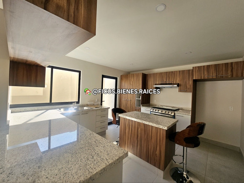 Casa En Venta En Ocoyoacac, Los Sauces Residencial