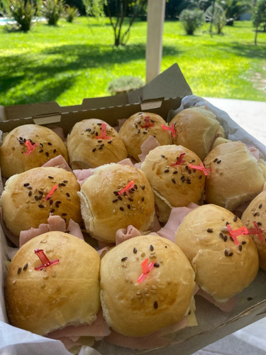 Catering Salado + Dulce Para Eventos