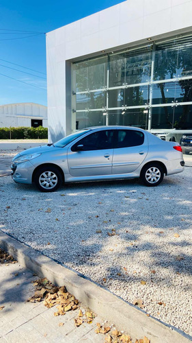 Peugeot 207 1.4 Sedan Xs