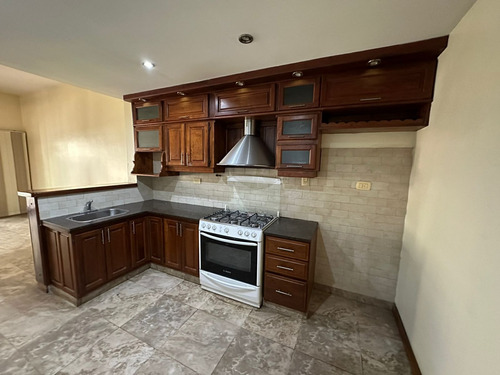 Casa En Venta En Moron