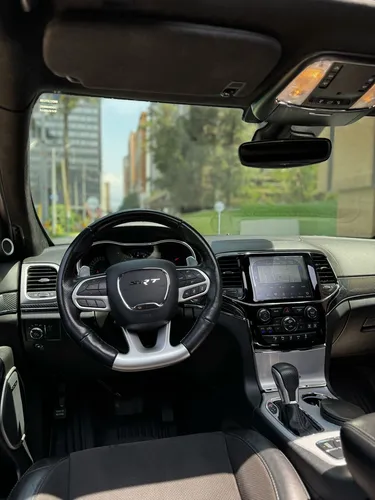 Jeep Grand Cherokee Srt8 2020