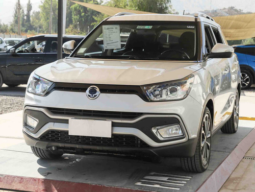 SsangYong XLV 4X2 1.6 MT DIESEL STD