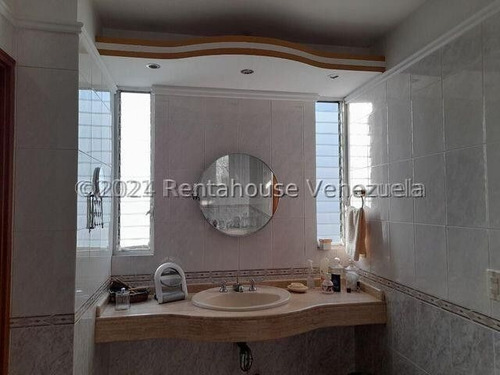 Jr-la Florida, Venta Apartamento Vip, 300 M2,conjunto Tipo Club, Piscina, Pozo,planta Electrica.