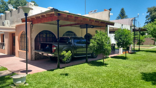 Quinta En Lezica Y Torrezuri