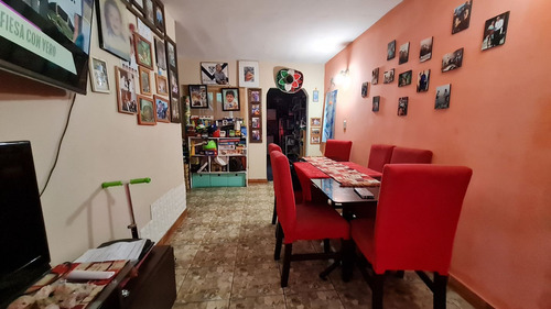 Venta De Casa 5 Ambientes En Caseros, Tres De Febrero