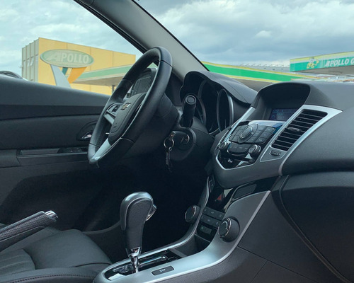 Imagem 9 de 13 de Chevrolet Cruze 1.8 Lt 16v Flex 4p Automático