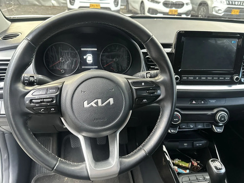 Kia Stonic Zenith Mt 1000cc T 6ab Abs