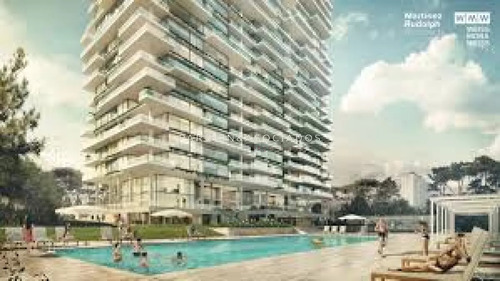 Apartamento En Venta En Icon Brava Tower, Punta Del Este.