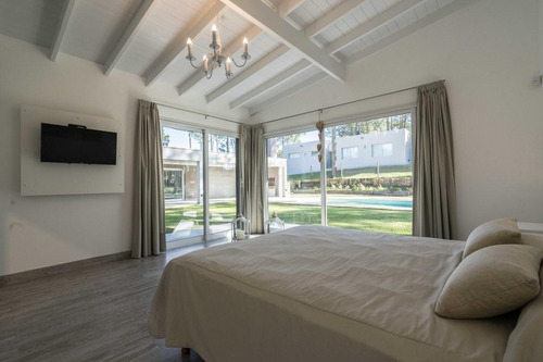 Imagen 24 de 30 de Casa En Venta - 4 Ambientes - Zona Alamos Ii - Pinamar