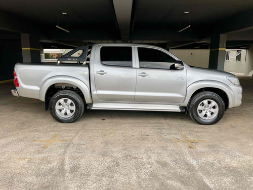 Toyota Hilux 2.7 SRV 4X4 CD 16V FLEX 4P AUTOMÁTICO