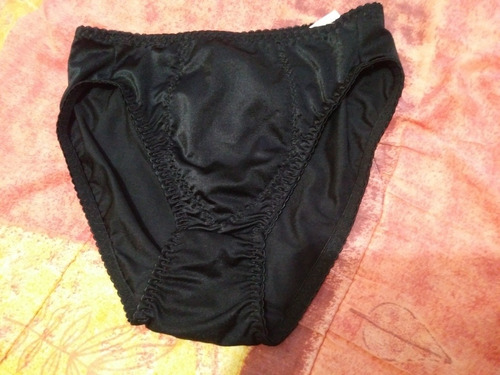 Pantaleta Bikini Satinada Corte Frances C/refuerzo Negro 