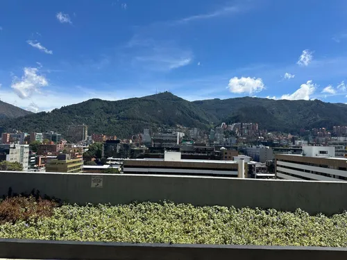 Oficina En Arriendo/venta En Chico Norte. Cod A1004432