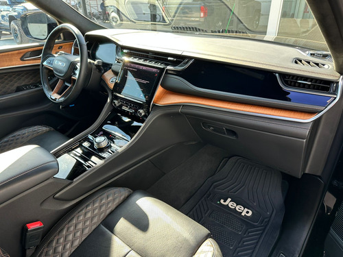 Jeep Grand Cherokee 5.7 Summit Elite Plinum 4x4 At