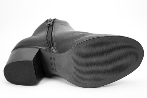 Bota Feminina Comfort - Bico Redondo - Couro De Carneiro Pto