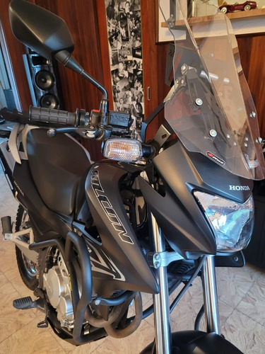 Imagen 8 de 15 de Honda Falcon 400