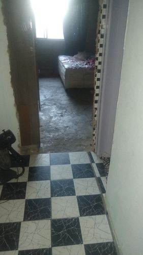 Imagem 4 de 8 de Aluga-se Primeiro Mês Peço 550