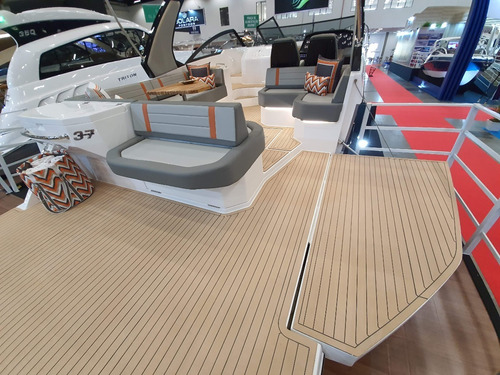 Lancha Triton Flyer 38 T-top || Zero ||