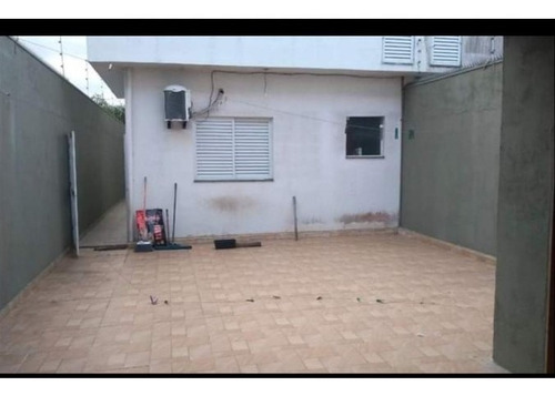 Vendo Casa Lado Praia Em Peruíbe Com Suíte - Entrada 70 Mil