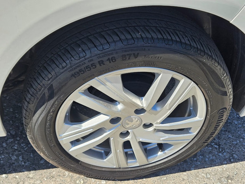 Peugeot 208 1.6 16V FLEX ACTIVE AT6