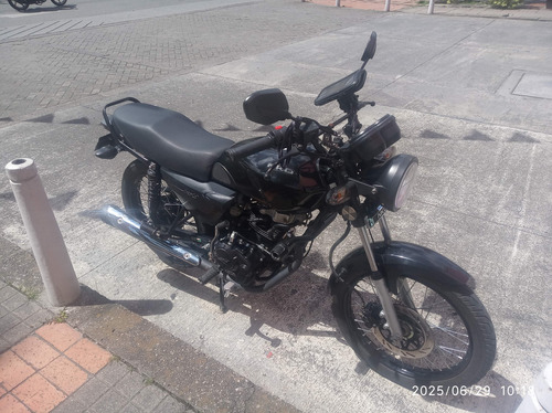 Akt Nkd 125 Negra En Garantía, Placa 0, Incluye Traspaso