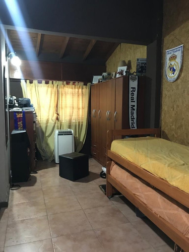 Imagen 7 de 10 de Casa 3 Amb/ En Venta/ Isidro Casanova