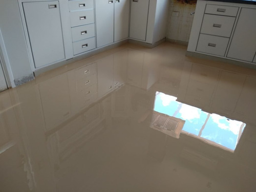 Colocación De Porcelanato Líquido Y Cemento Alisado