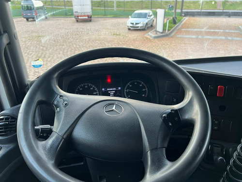 Mercedes-benz Axor 1933 - 4x2 - 2019 - Leito Teto Alto