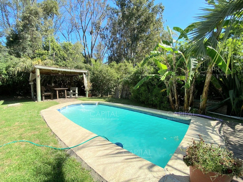 Casa De Tres Dormitorios Y Dependencia Con Piscina Y Barbacoa En Alquiler En La Barra