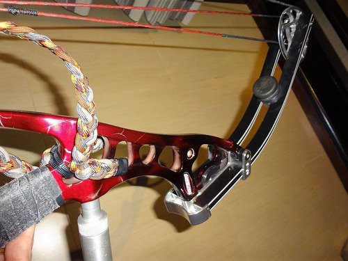 Imagem 5 de 9 de Arco De Caça Composto Hoyt Contender Xt 2000 Vermelho