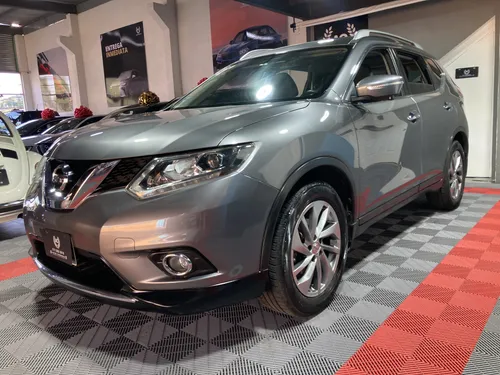 Nissan X-Trail 2.5 Exclusive 2 Row Cvt