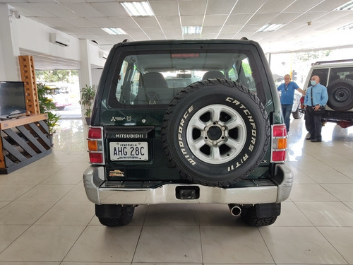 Imagen 5 de 17 de Mitsubishi Montero Dakar