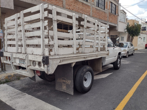 Imagen 3 de 14 de Silverado 3500 Redilas