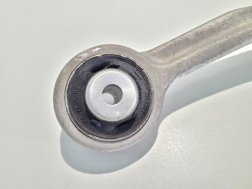 Brazo Sup Suspensión Delantero Izquierdo A Audi A4 2009-2016 (Usado)
