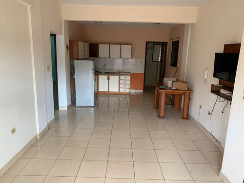 Imagen 4 de 13 de Vendo Departamento En Asuncion -pinoza
