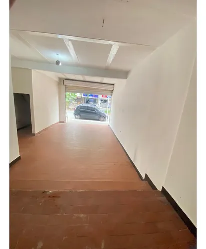 Alquilo Local En Ciudad Del Campo