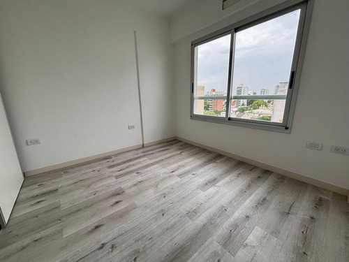 Venta De Departamento 3 Ambientes Con Cochera