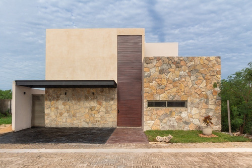 Imagen 1 de 30 de Casa En Venta Mérida, Temozón Norte, Priv Soluna A 2 Min De