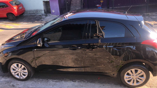 Imagem 2 de 9 de Hyundai Hb20 2017 1.0 Comfort Flex 5p