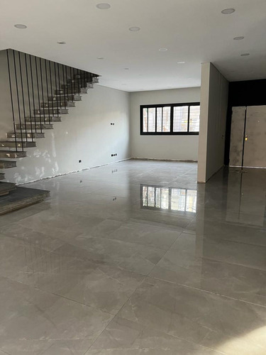 Imagen 16 de 21 de Venta Hermosa Casa A Estrenar Martinez