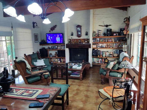 Chalet En Venta En Parque Leloir