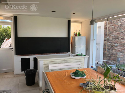 Imagen 17 de 30 de Casa En Venta En Nuevo Quilmes De 5 Ambientes Minimalista
