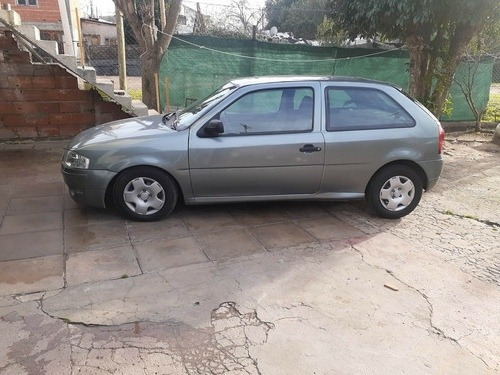 Imagen 3 de 8 de Volkswagen Gol 1.6 I Power 701 2010
