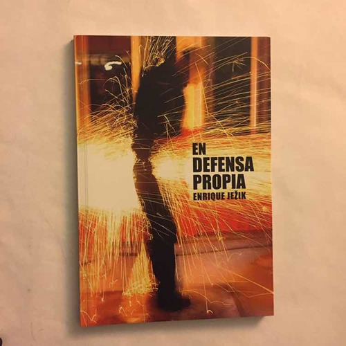 Libro En Defensa Propia - Enrique Jezik - Fundación Osde