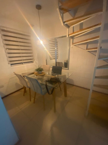 Arriendo Casa Sólida 70 M2 En Calle General Urrutia