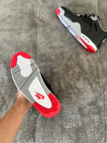 Jordan Retro 4 Bred Negro 22.5-28