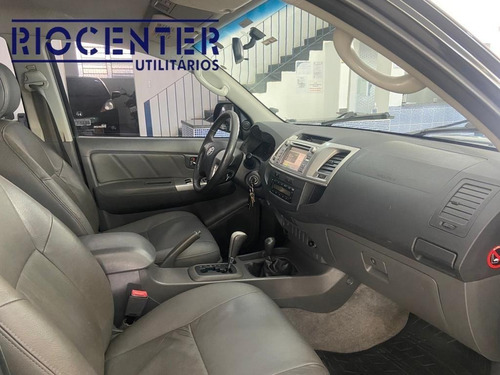Imagem 5 de 13 de Toyota Hilux Srv 2013/2013 Automatica